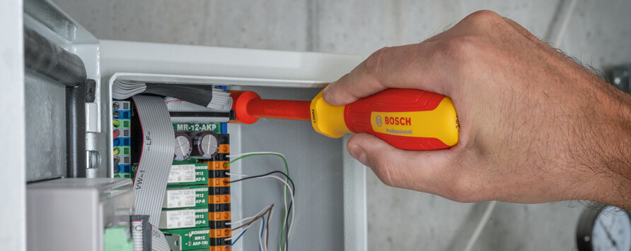 bosch-professional-szigetelt-keziszerszamok-villanyszerelok-szamara