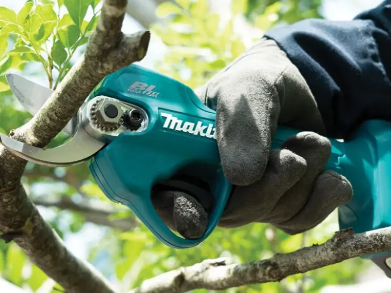 makita akkus metszőolló