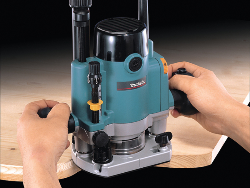 makita-rp2302fc08-elektromos-felsomaro