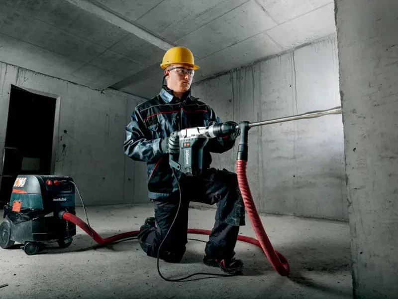 porszívó szerszámgépre kötve