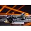 DeWalt DCG45MP2T-QW McLaren akkus sarokcsiszolo 125 mm 2 x 5 Ah akku tolto_11 Kép: DeWalt DCG45MP2T-QW McLaren akkus sarokcsiszolo 125 mm 2 x 5 Ah akku tolto_11.webp
