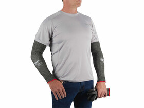 Milwaukee 45CM vágásbiztos alkarvédő Milwaukee 45CM vágásbiztos alkarvédő