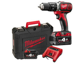 Milwaukee M18BPD-402C akkus ütvefúró -csavarozó Milwaukee M18BPD-402C