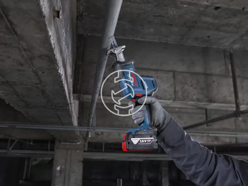 Bosch GSA 18V-24 akkus orrfűrész L-Boxx