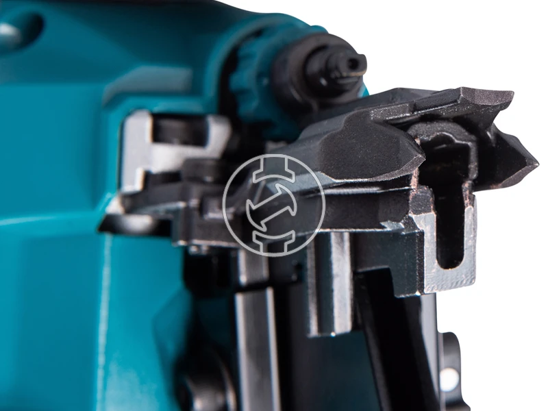 Makita DBN901ZK Akkus finiselő szegező