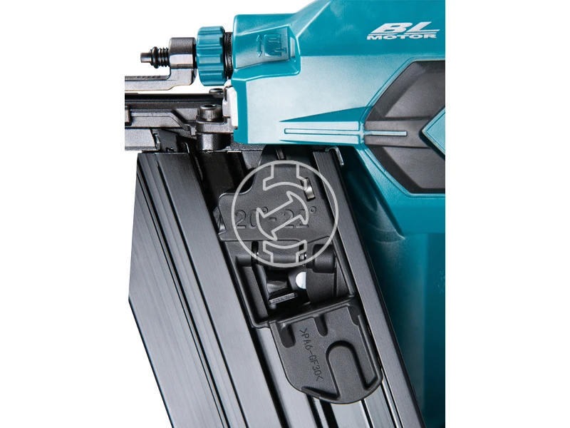 Makita DBN901ZK Akkus finiselő szegező