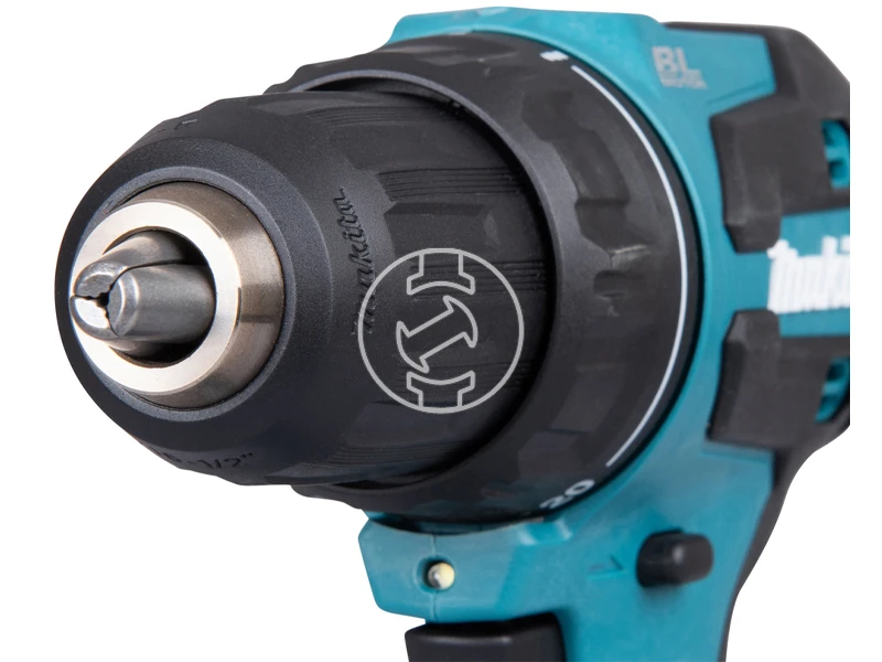 Makita DDF490Z Akkus fúrócsavarozó tokmányos