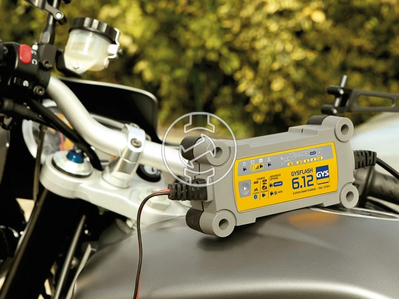 GYS Gysflash 6.12A akkumulátortöltő járművekhez