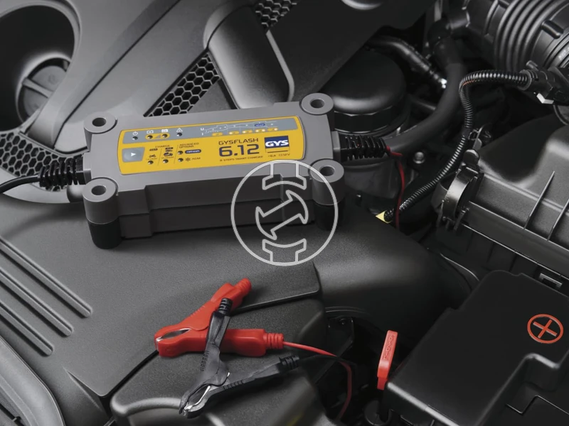 GYS Gysflash 6.12A akkumulátortöltő járművekhez