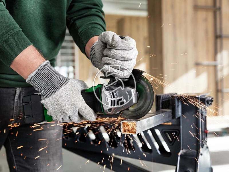 HiKOKI G18DSL2WPZ akkus sarokcsiszoló 125 mm, 2 x 5.0 Ah+ töltő