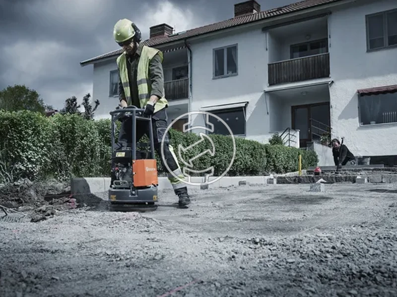 Husqvarna LX 90 robbanómotoros lapvibrátor