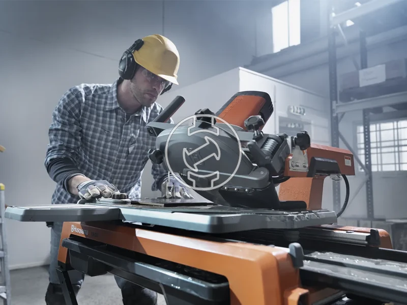 Husqvarna TS 60 elektromos asztali csempevágó