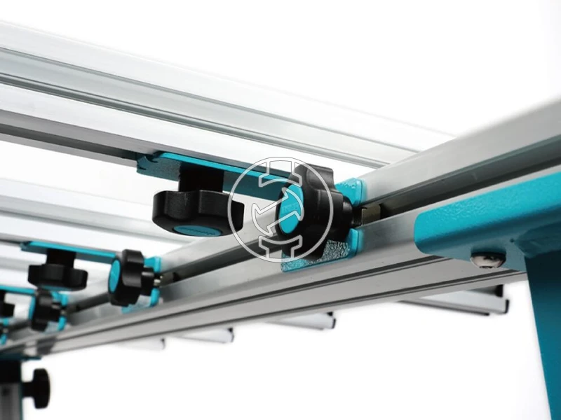 Bihui Kerlitvágó asztal 1,8 x 1,4 m