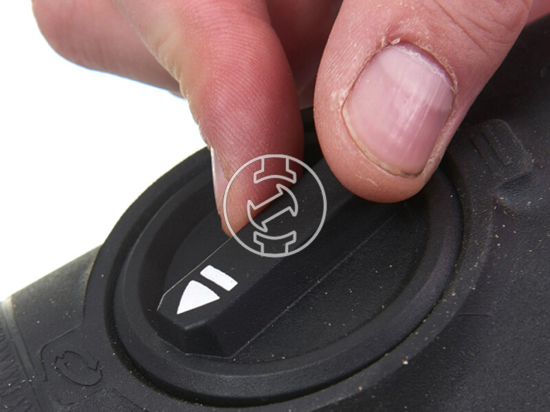 Milwaukee M18FSX-801C akkus orrfűrész