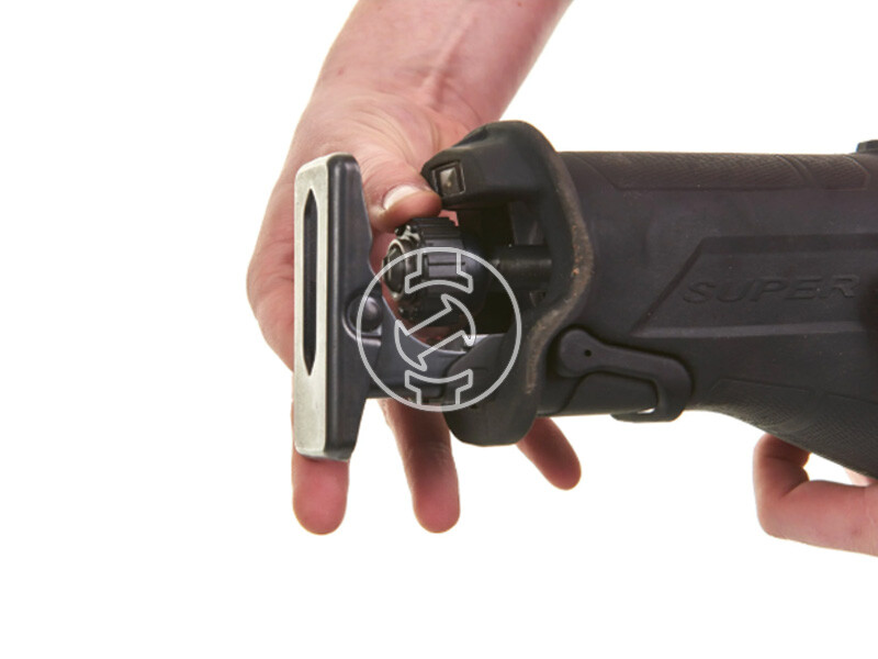 Milwaukee M18FSX-801C akkus orrfűrész