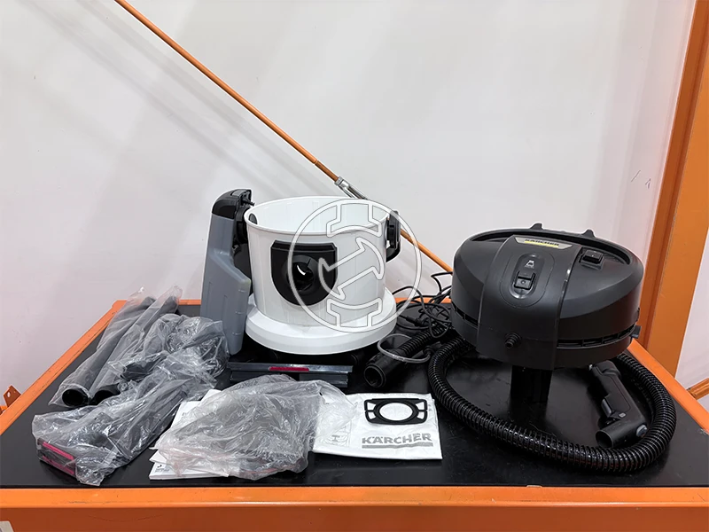 Karcher SE4 elektromos kárpittisztító (újracsomagolt)