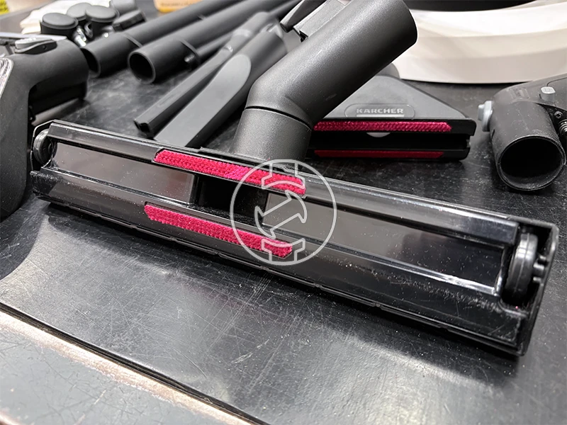 Karcher SE4 PLUS elektromos kárpittisztító (újracsomagolt)