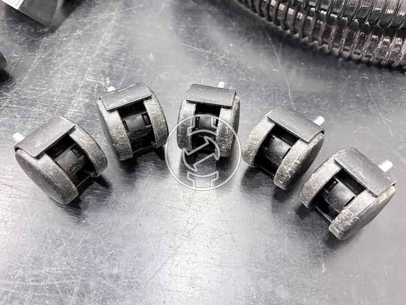 Karcher SE4 PLUS elektromos kárpittisztító (újracsomagolt)