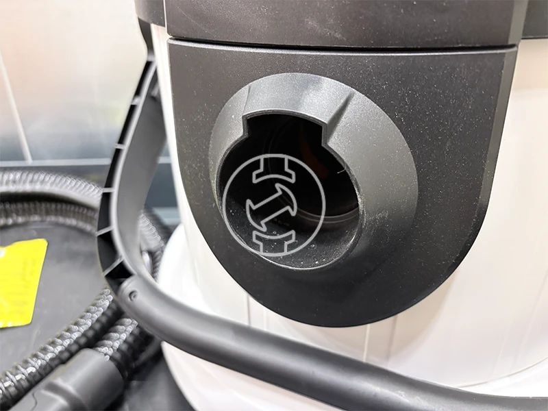 Karcher SE4 elektromos kárpittisztító (újracsomagolt)