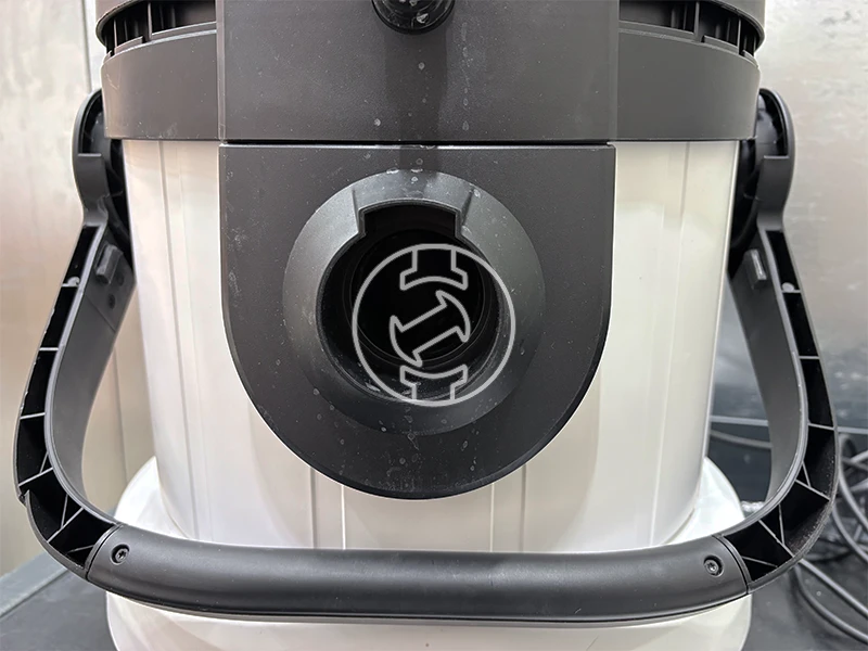 Karcher SE4 elektromos kárpittisztító (újracsomagolt)