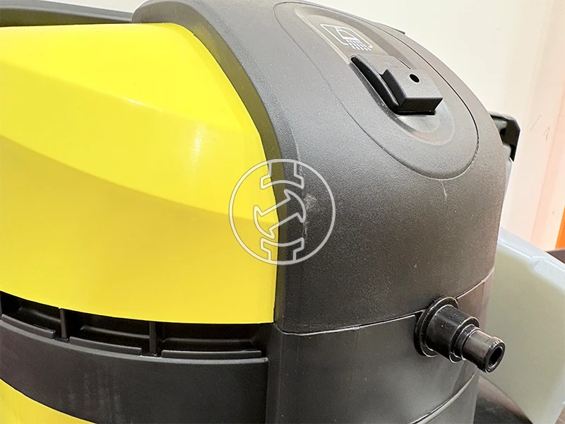 Karcher SE 4001 elektromos kárpittisztító (újracsomagolt)