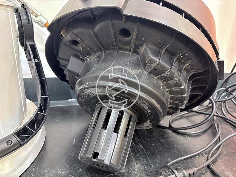 Karcher SE4 elektromos kárpittisztító (újracsomagolt)