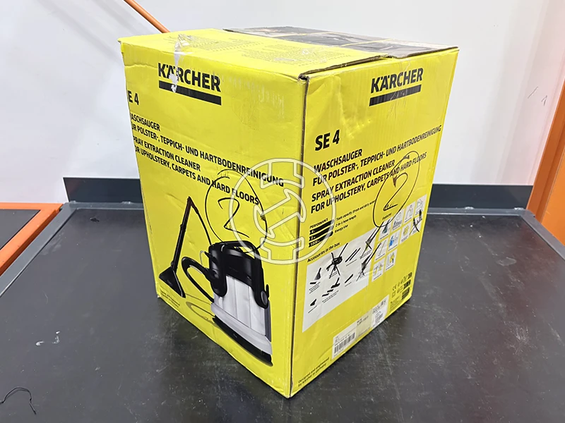 Karcher SE4 elektromos kárpittisztító (újracsomagolt)