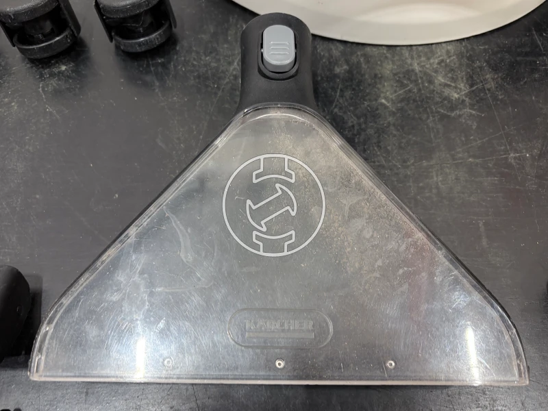 Karcher SE4 elektromos kárpittisztító (újracsomagolt)