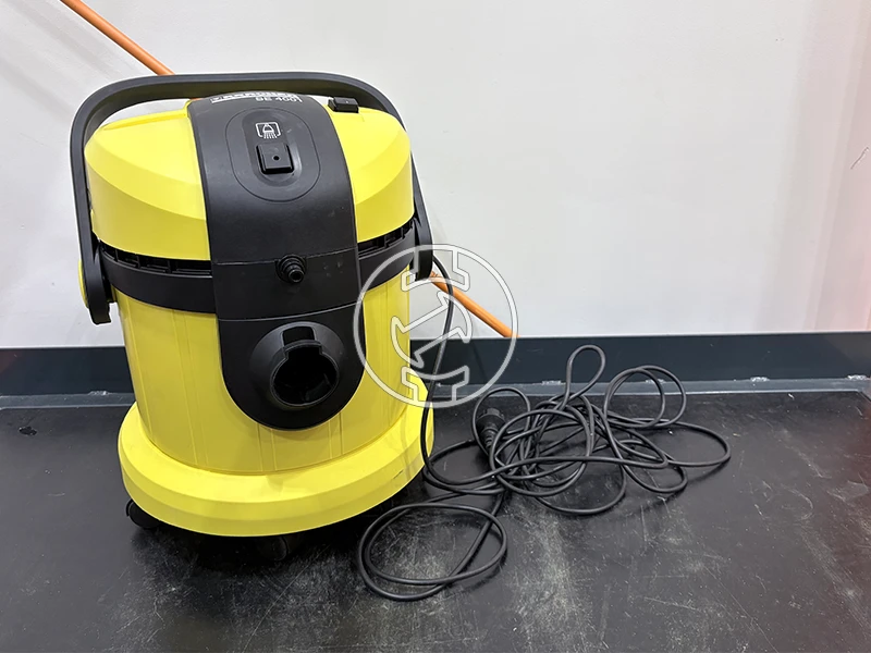Karcher SE 4001 elektromos kárpittisztító (újracsomagolt)