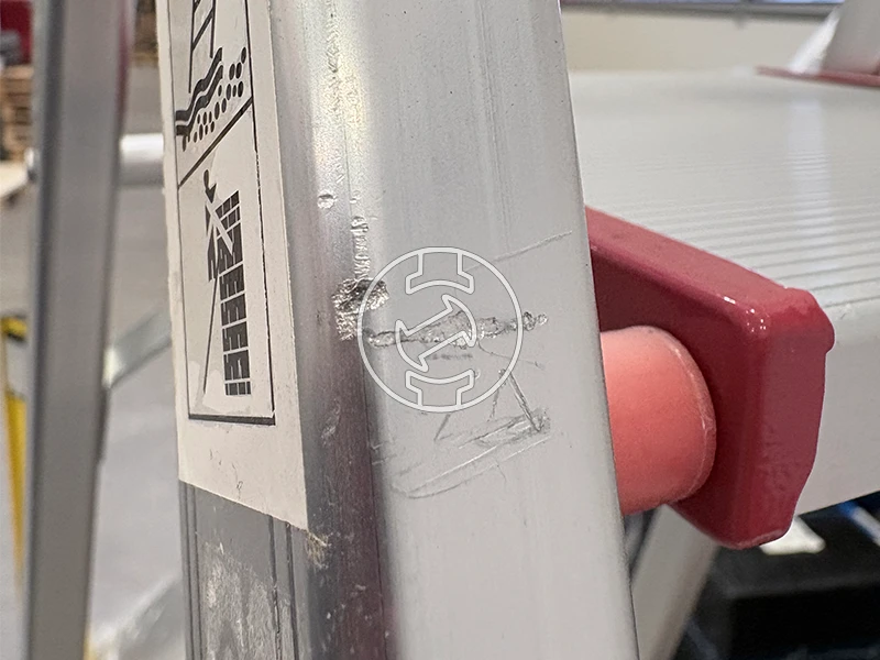 Ztrust HL0108 háztartási dobogós létra (újracsomagolt)