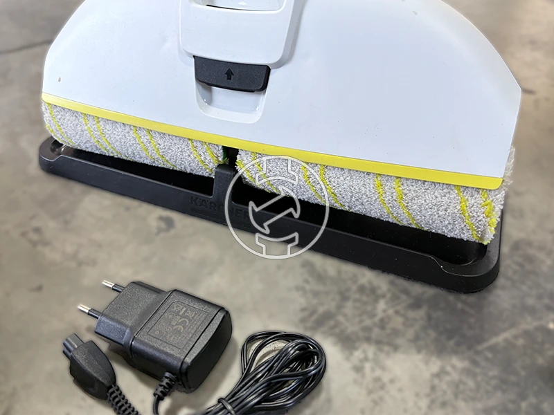 Karcher EWM 2 akkus padlótisztító