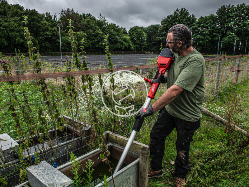 Milwaukee M18BLSWP-801 akkus vízszivattyú