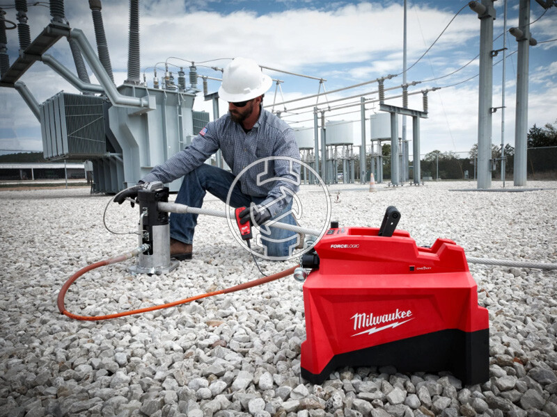 Milwaukee M18HUP700-121 akkus hidraulikus szivattyú 700bar
