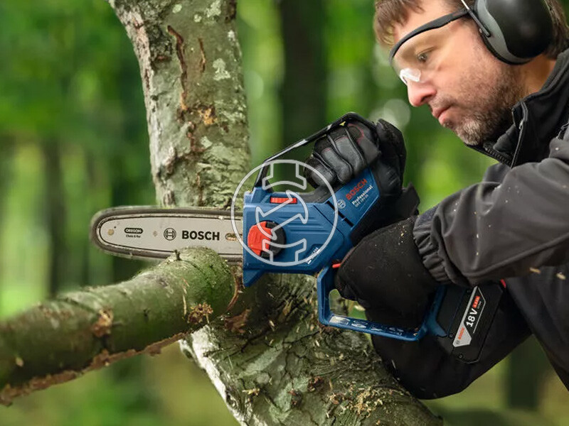 Bosch GKE 18V-20 akkus láncfűrész