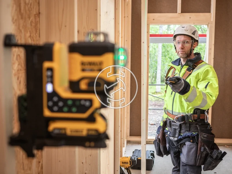 Kép: 18V 3360 TAVIRANYITASU ZOLD LEZER.webp