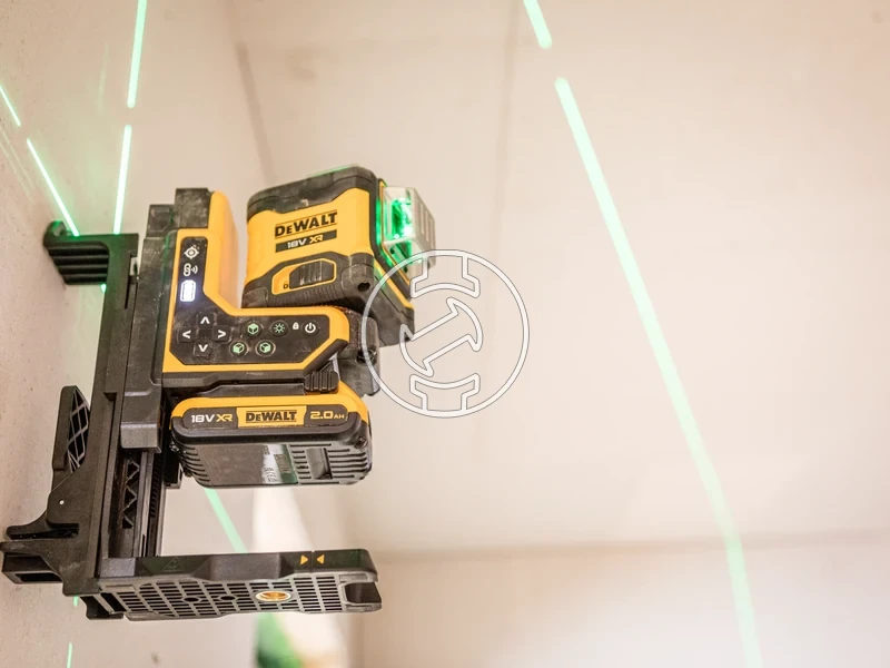 Kép: 18V 3360 TAVIRANYITASU ZOLD LEZER.webp