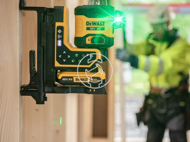 Kép: 18V 3360 TAVIRANYITASU ZOLD LEZER.webp