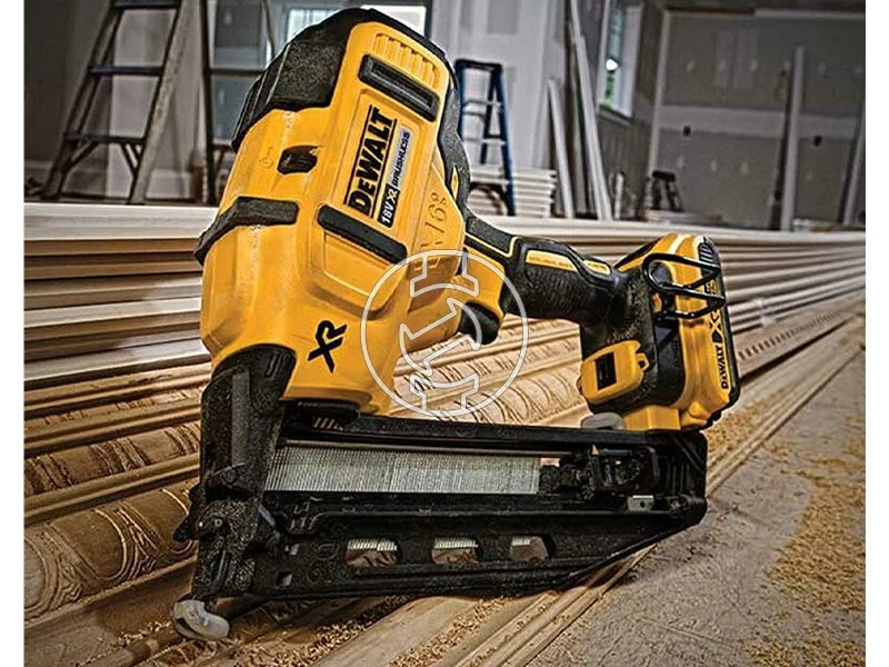 DeWalt DCK246P2-QW gépcsomag