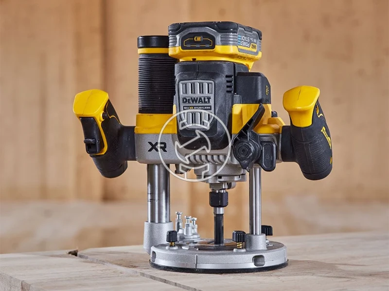 DeWalt DCW620NT-XJ akkus felsőmaró