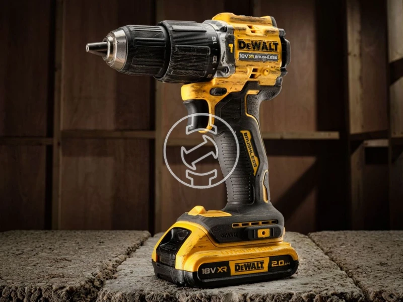 DeWalt DCD100YD2T akkus ütvefúró-csavarozó