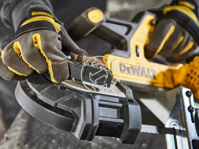 Kép: 18V XR KOZEPES SZALAGFURESZ.webp