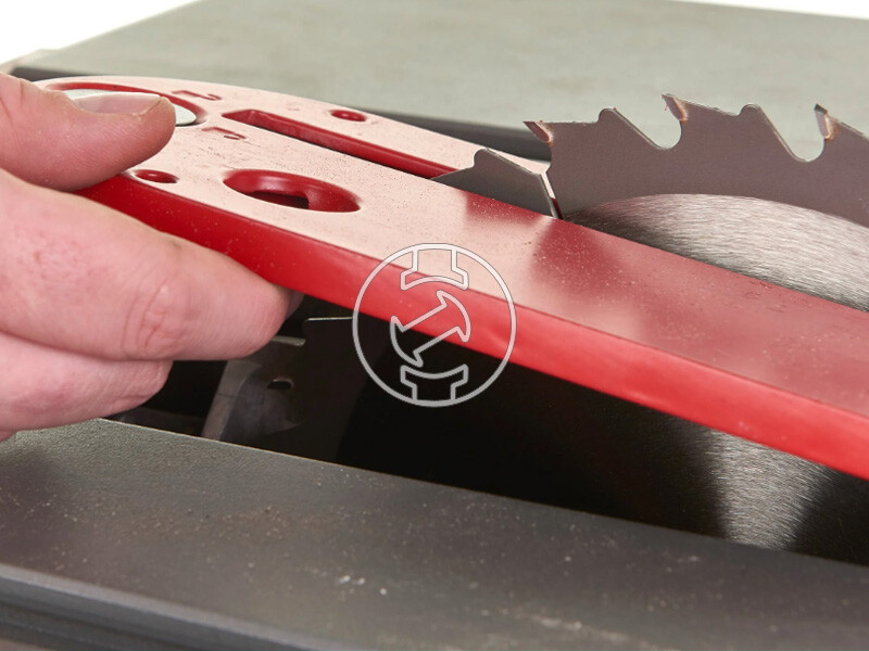 Milwaukee M18FTS210-121B akkus asztali körfűrész