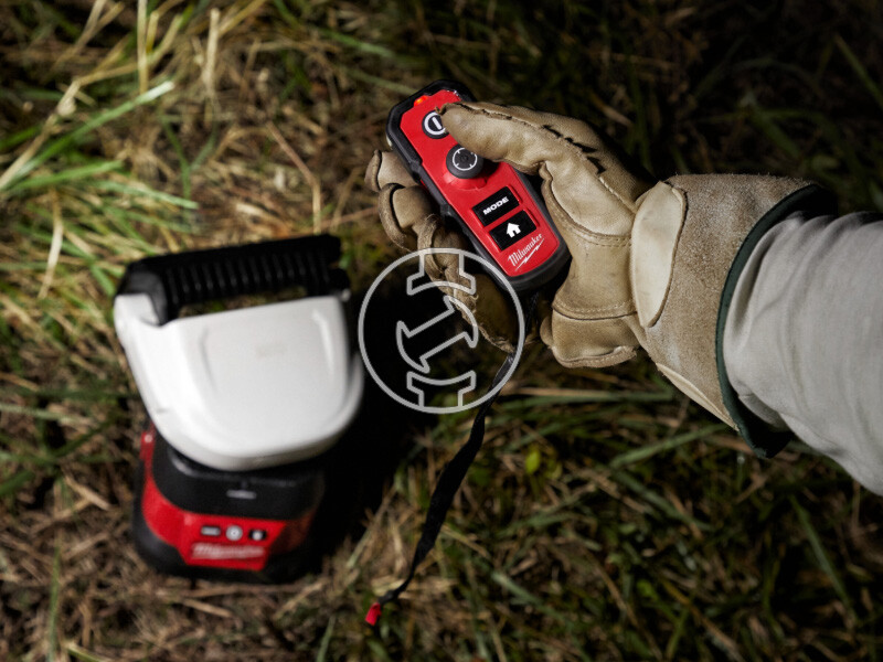 Milwaukee M18URSL-0 akkus szerelőlámpa