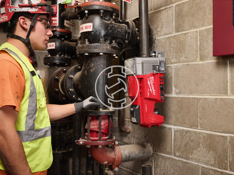 Milwaukee M18FRGRO114-802C akkus hornyológép