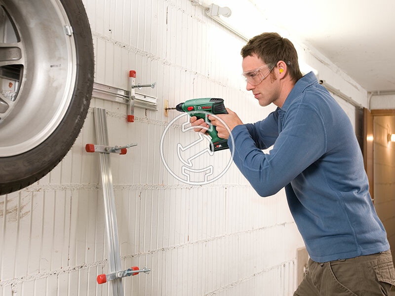 Bosch UneoMaxx akkus fúrókalapács akku és töltő nélkül