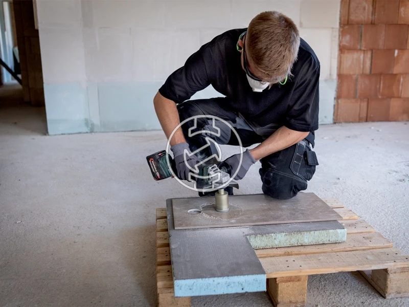 Metabo W 18 L BL 9-125 akkus sarokcsiszoló kofferben