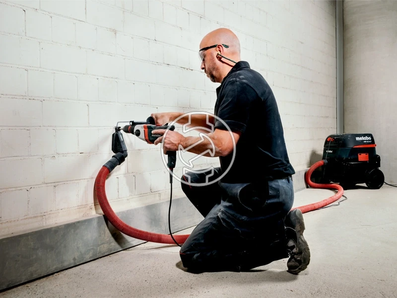 Metabo SBEV 1300-2 S elektromos ütvefúró metaBOX