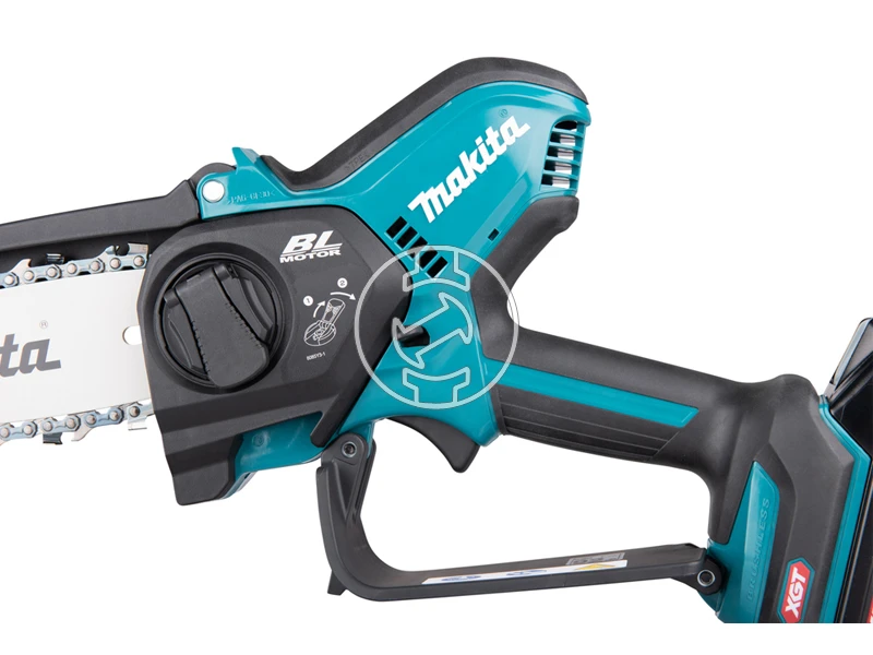 Makita UC029GZ akkus láncfűrész