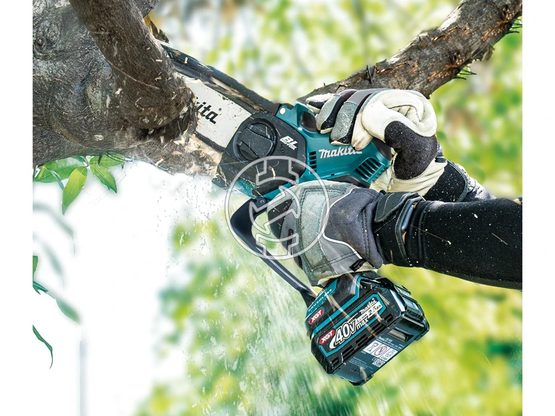 Makita UC029GZ akkus láncfűrész