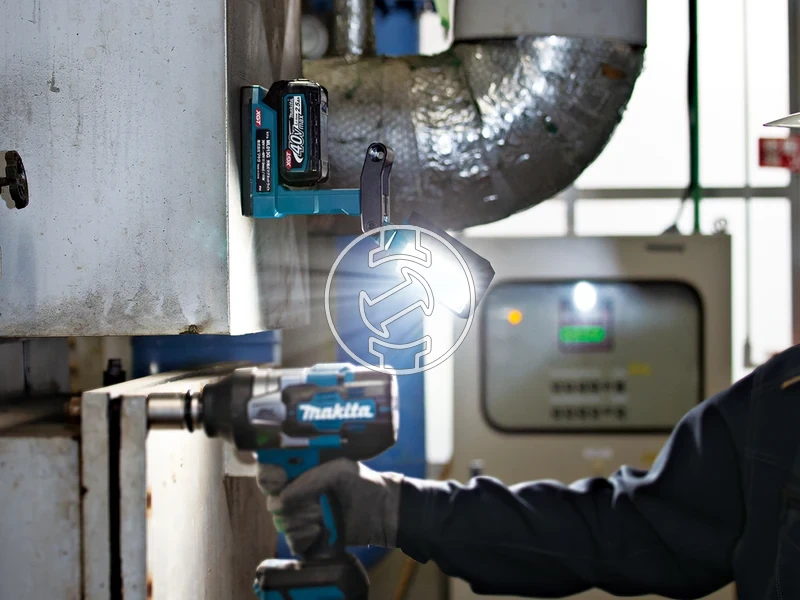 Kép: 40Vmax XGT Li-Ion LED magneses forgathato feju lampa 1200 lumen Z.webp